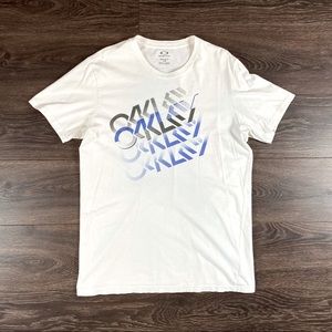 Oakley Men’s Sporty Style Regular-Fit Stacked Logo White T-Shirt Size Large
